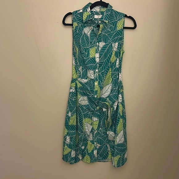 UNTUCKit Kenzie Dress Cotton Sleeveless Green & White Leaf Print Sz 6 Resortwear - Picture 1 of 8